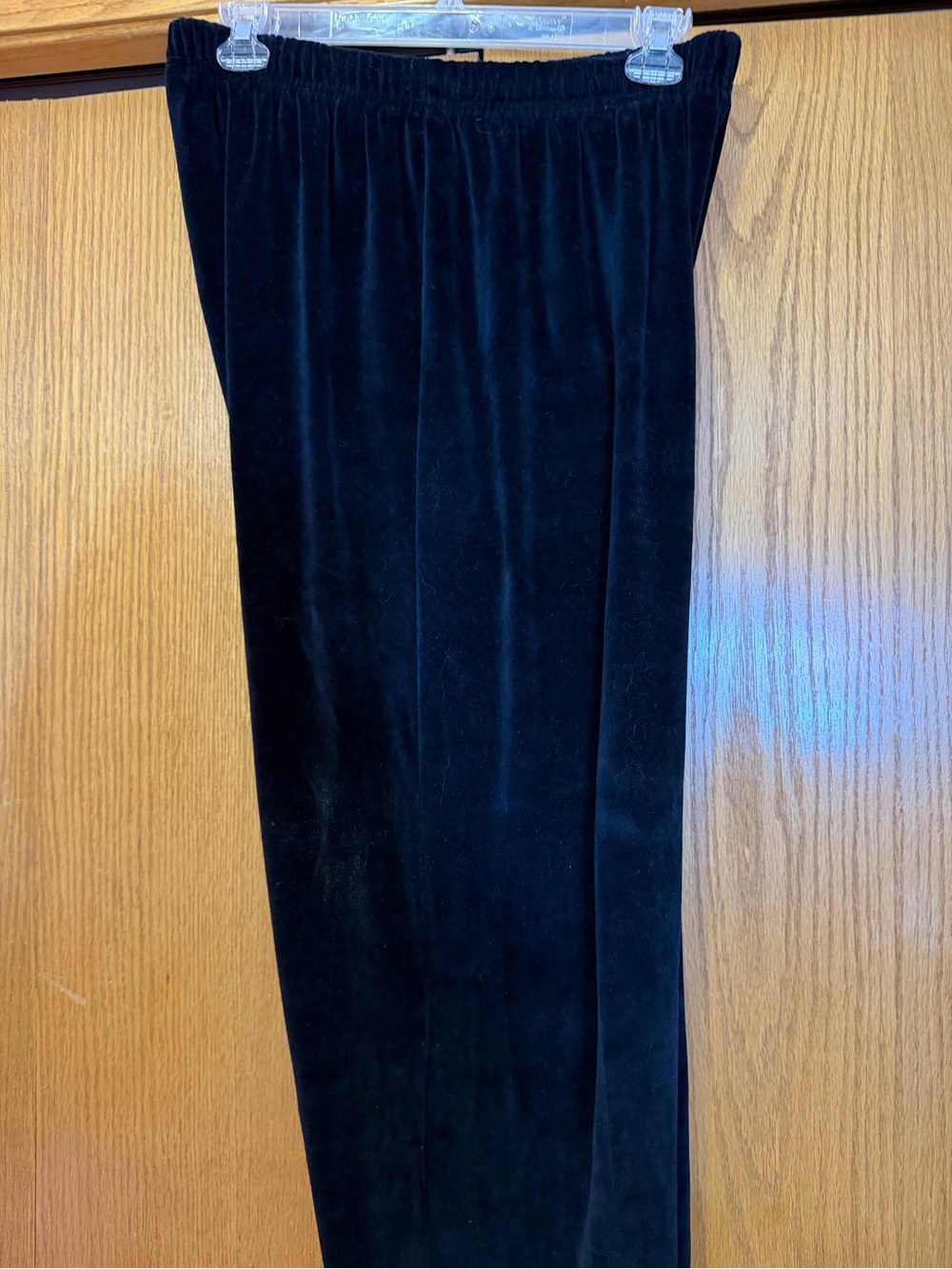 Women’s Black Velvet Pull-On Pants